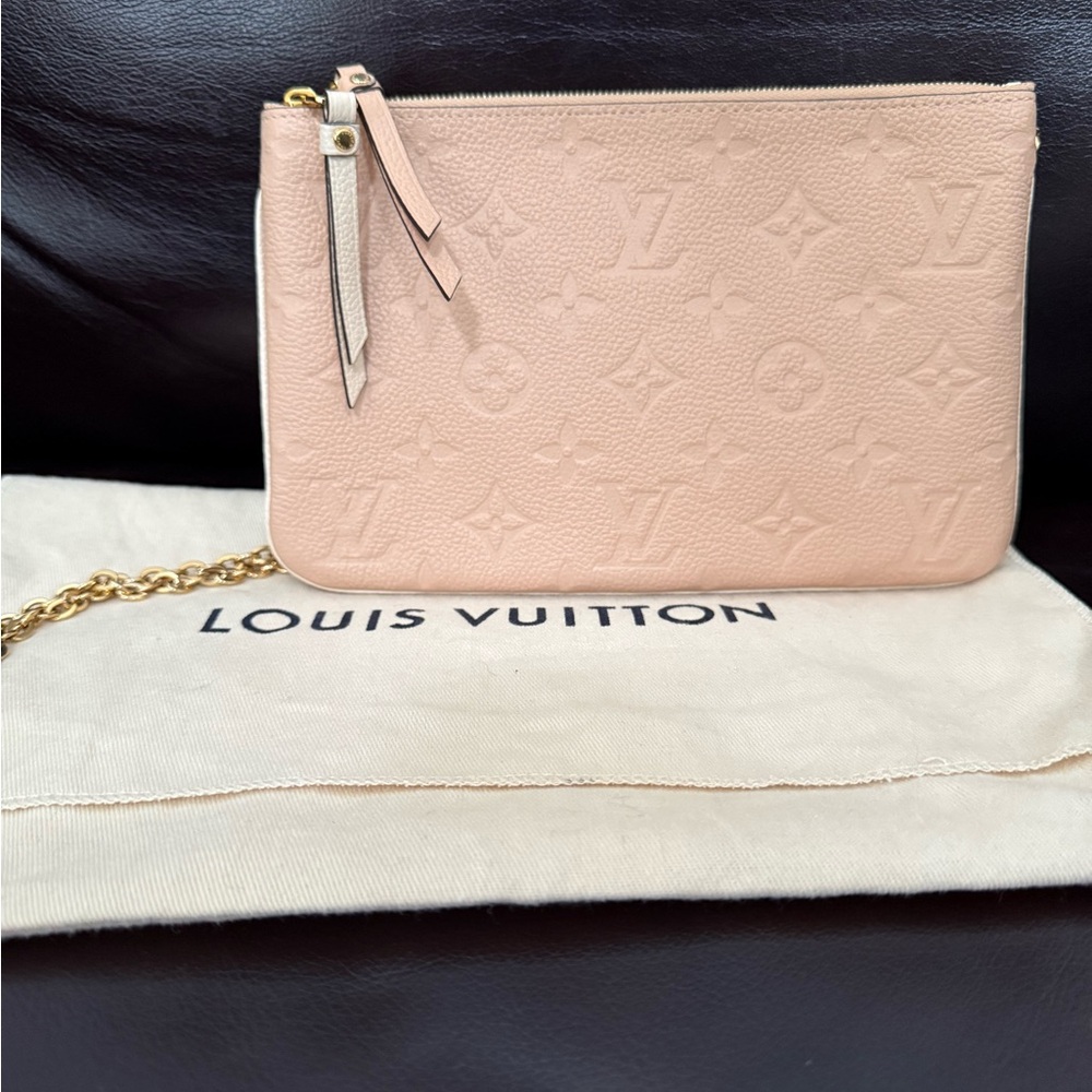 Louis Vuitton Beige Clutch with Gold Chain - Picture 2 of 6